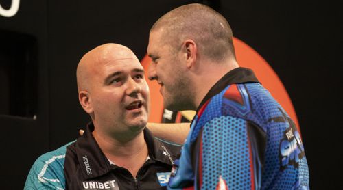 Rob Cross und Daryl Gurney