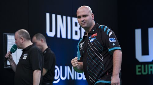 Rob Cross zieht in die 2. Runde der Darts-EM ein