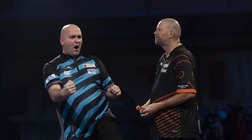 Rob Cross besiegt Raymond van Barneveld