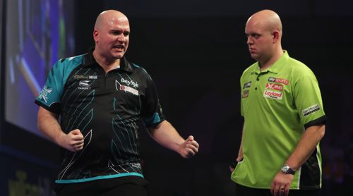 Rob Cross jubelt sich in das Finale der Darts WM 2018