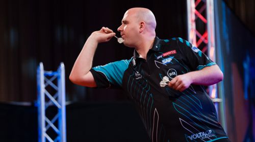 Rob Cross mit weltmeisterlicher Vorstellung in Saarbrücken