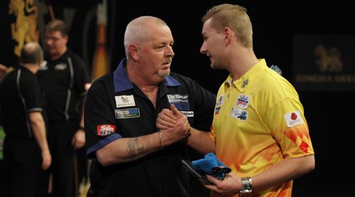 Robert Thornton und Dimitri van den Bergh lieferten sich das insgesamt vierte 9-Dart Shoot-Out in der Geschichte des Grand Slam