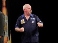 Robert Thornton setzt sich im alles entscheidenden Leg gegen Terry Jenkins durch und holt den Gruppensieg