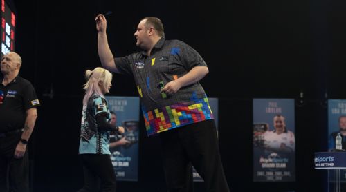 Ryan Joyce besiegt Weltmeisterin Mikuru Suzuki
