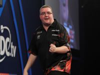 Stephen Bunting blieb von seiner Bestform entfernt, Artut fand zu spät in sein Spiel und unterlag am Ende mit 0:3.