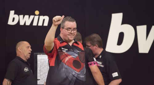 Stephen Bunting gewinnt drei Spiele in Folge