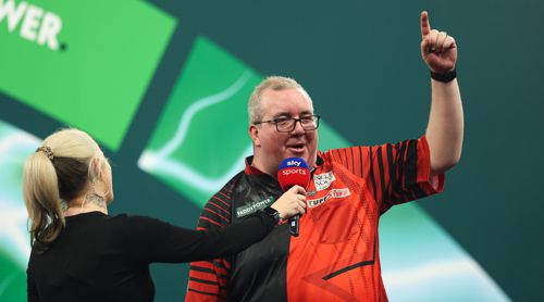 Stephen Bunting interagiert während des Interviews mit dem Publikum