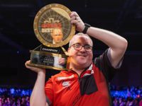 Stephen Bunting ist Titelverteidiger des Masters