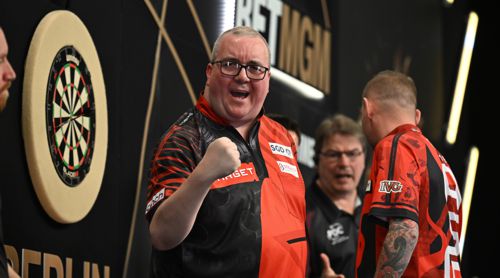 Stephen Bunting 6:2 Nathan Aspinall