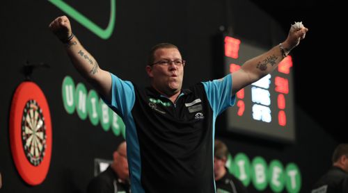 Steve West hat seit seinem Wechsel von der BDO zur PDC noch nicht mit großartigen Leistungen auf sich aufmerksam gemacht - vielleicht ändert sich das beim World Grand Prix 2017h