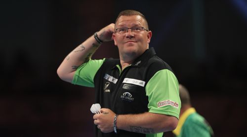 Steve West wundert sich über seine Niederlage im Achtelfinale des World Matchplay