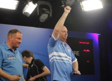Vincent van der Voort hatte mit Andy Jenkins bei den UK Open keinerlei Probleme