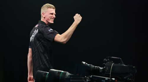 Sieg bei Players Championship 2: Nijman behält im Final-Spektakel die Nerven