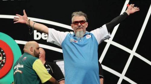 Aleksandr Oreshkin aus Russland zeigte beim World Cup of Darts eine starke Leistung