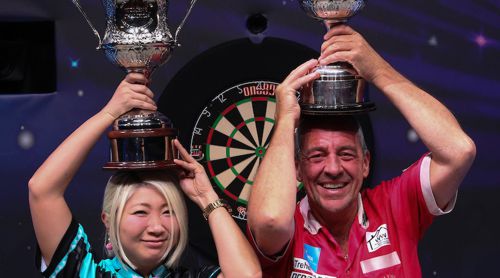 Wayne Warren und Mikuru Suzuki Dartsweltmeister 2020