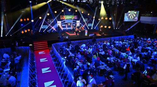 Pro7 veranstaltet die siebte Promi Darts WM