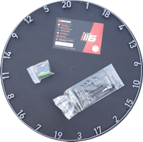Die Rückseite des Blade 6 mit Zahlenring und Wasserwaage