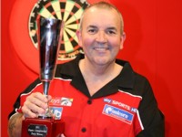 Phil Taylor gewinnt das Players Championship Finale im Jahr 2011