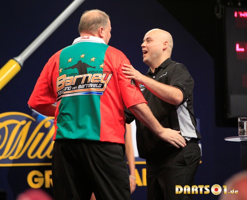 Christian Kist und Raymond van Barneveld beim Grand Slam of Darts