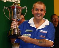 Phil Taylor vergießt nach einem erneuten Sieg beim World Matchplay Freudentränen